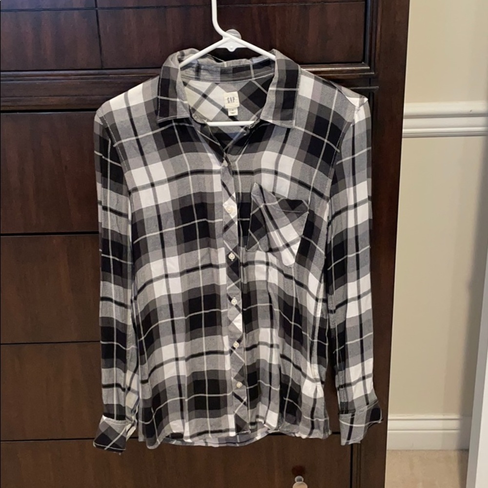 Gap plaid flannel button down